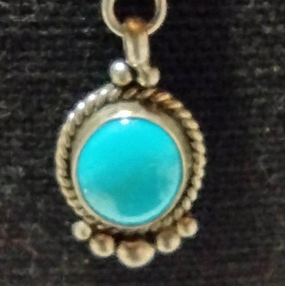 Native sterling Skee signed turquoise necklace - Picture 11 of 16